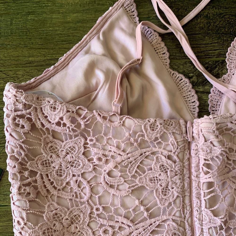 NWT LuLus Madalyn Dusty Lavender Lace Maxi Dress M - Picture 11 of 13